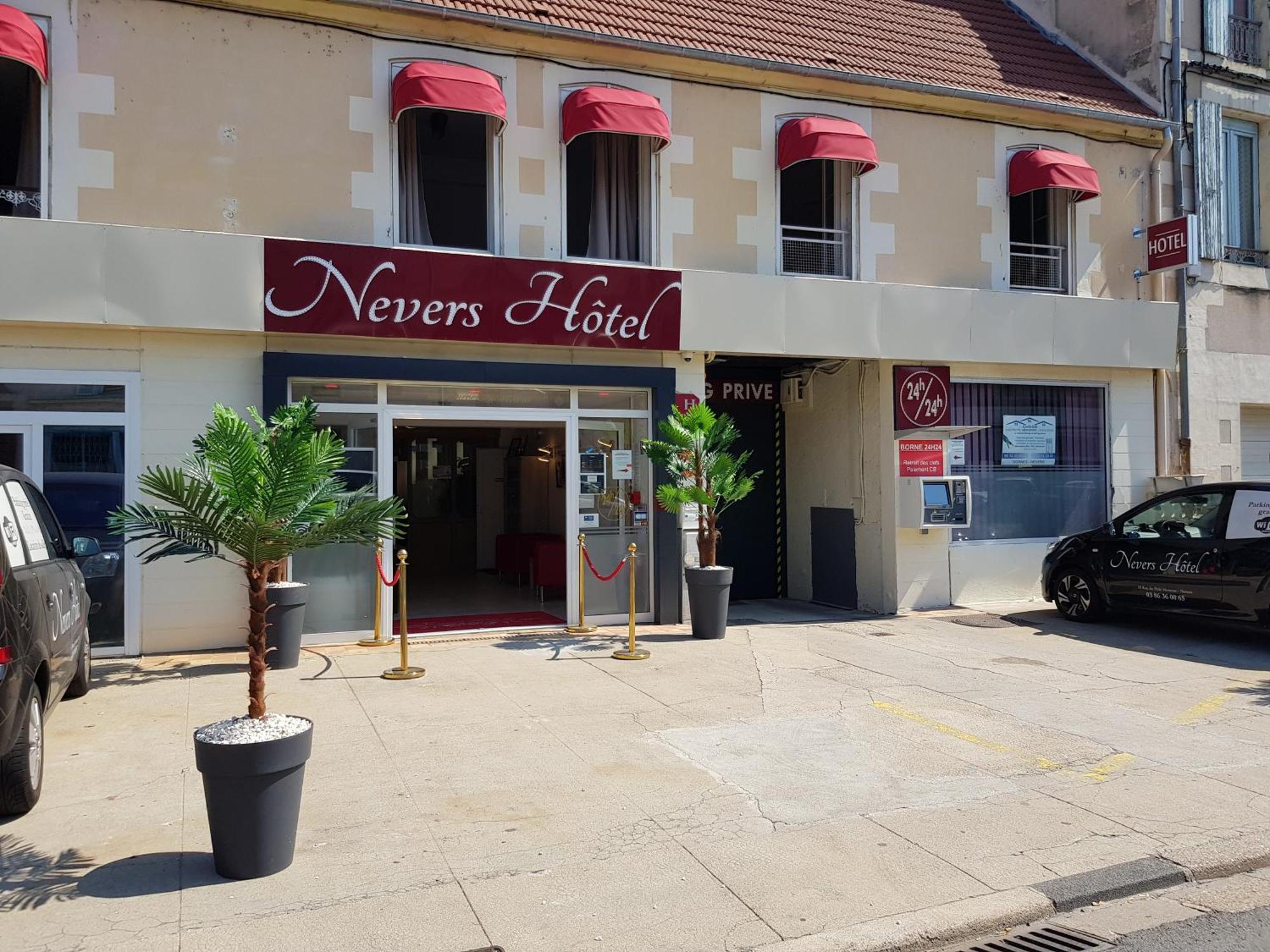 Nevers Hotel 外观 照片