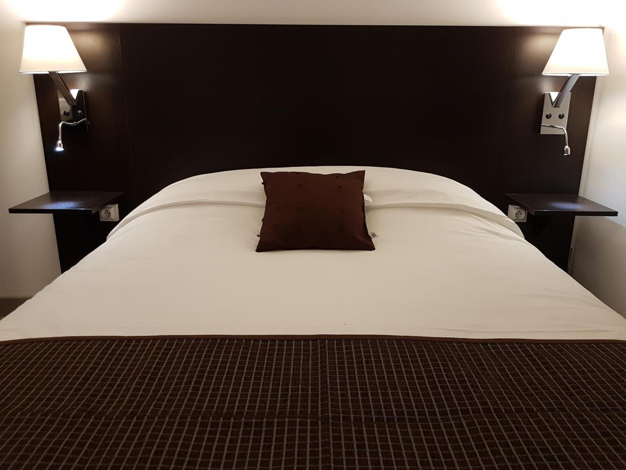 Nevers Hotel 外观 照片